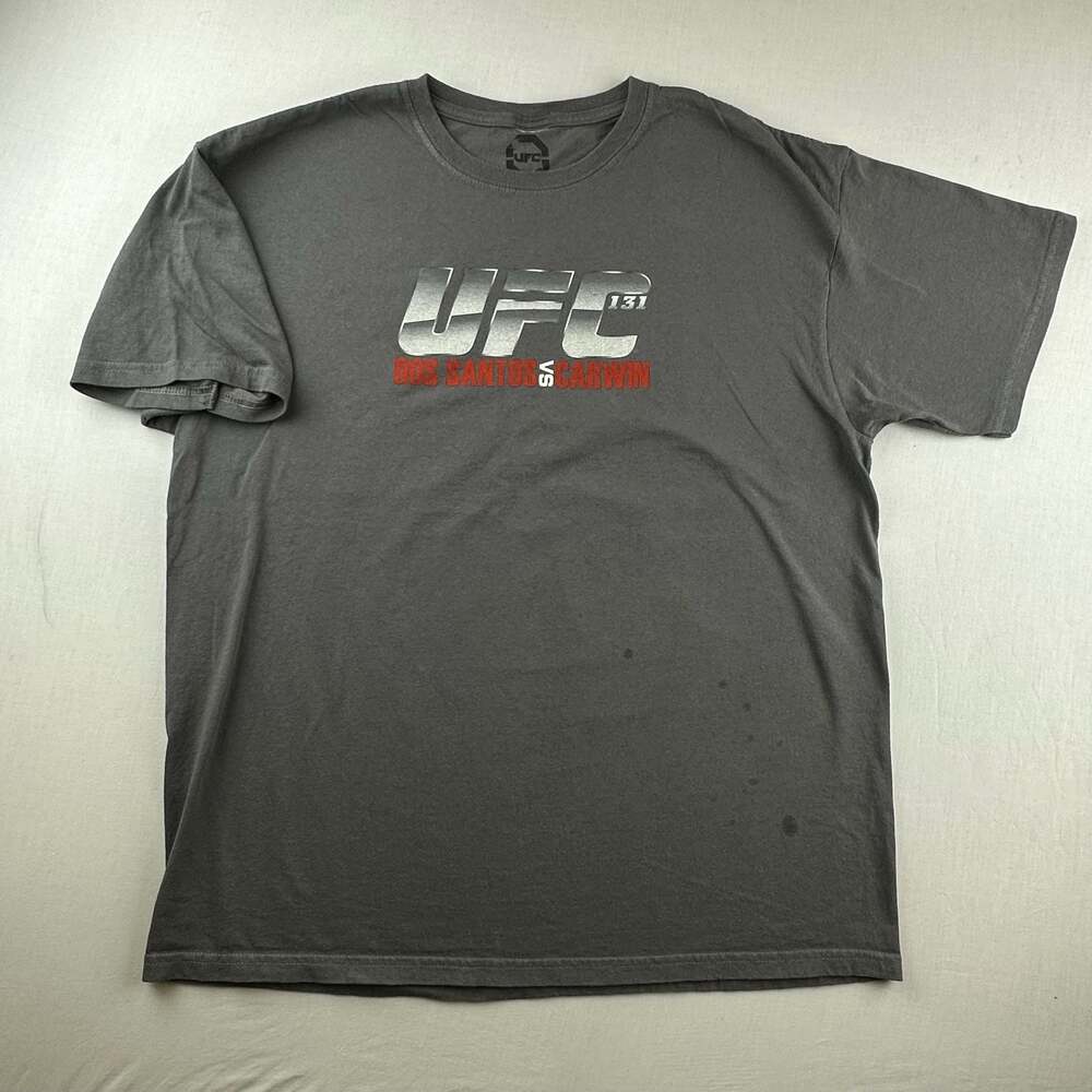 UFC 131 Dos Santos vs Carwin T-Shirt